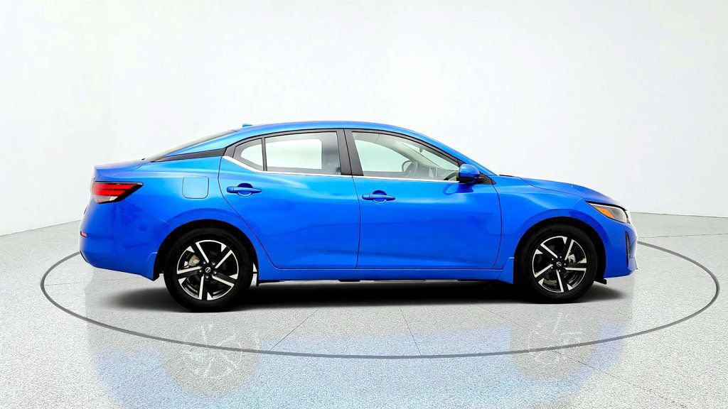 Used 2024 Nissan Sentra SV FWD image 4