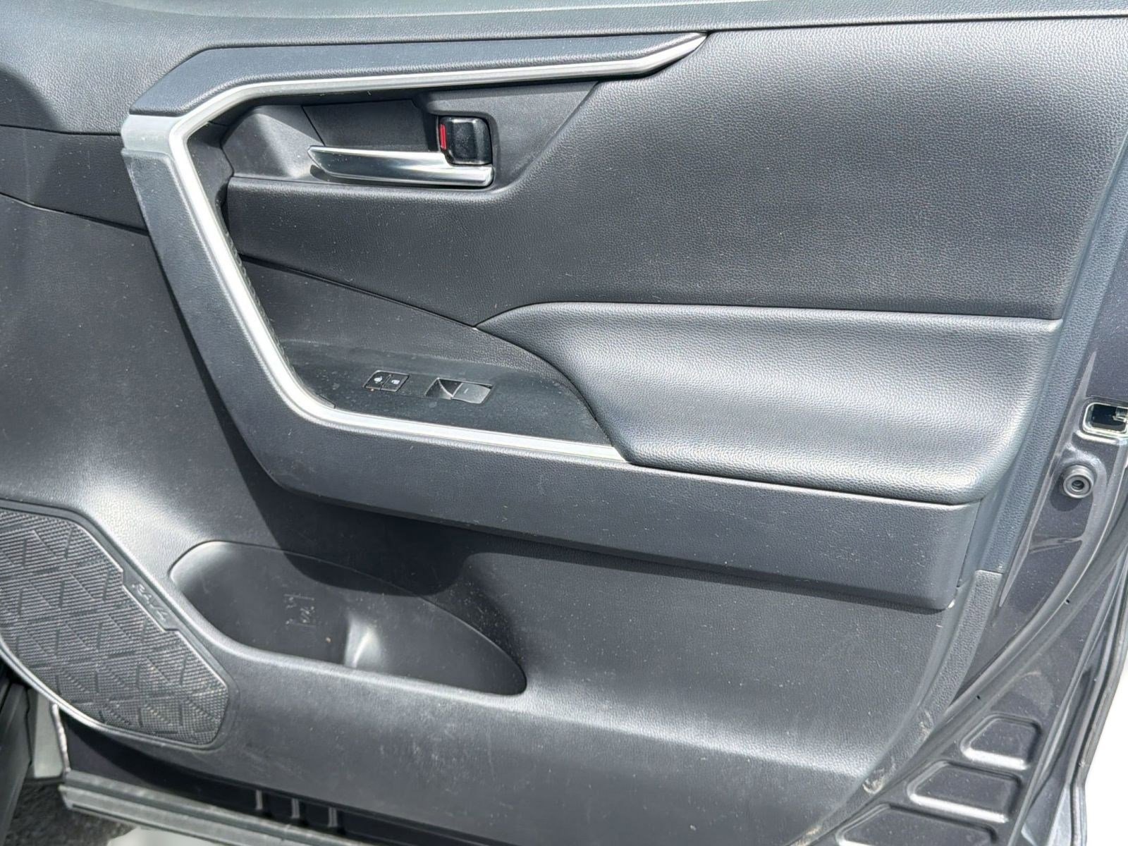 Certified 2024 Toyota RAV4 XLE FWD image 23
