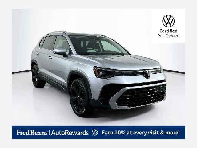 Used 2025 Volkswagen Taos SEL AWD/4WD image 1