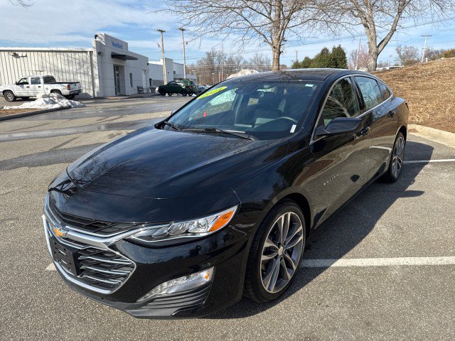 Used 2024 Chevrolet Malibu LT image 3