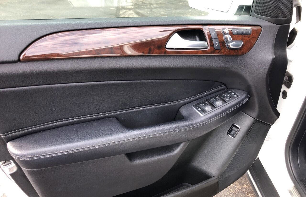 Used 2018 Mercedes-Benz GLS 450 4MATIC image 7