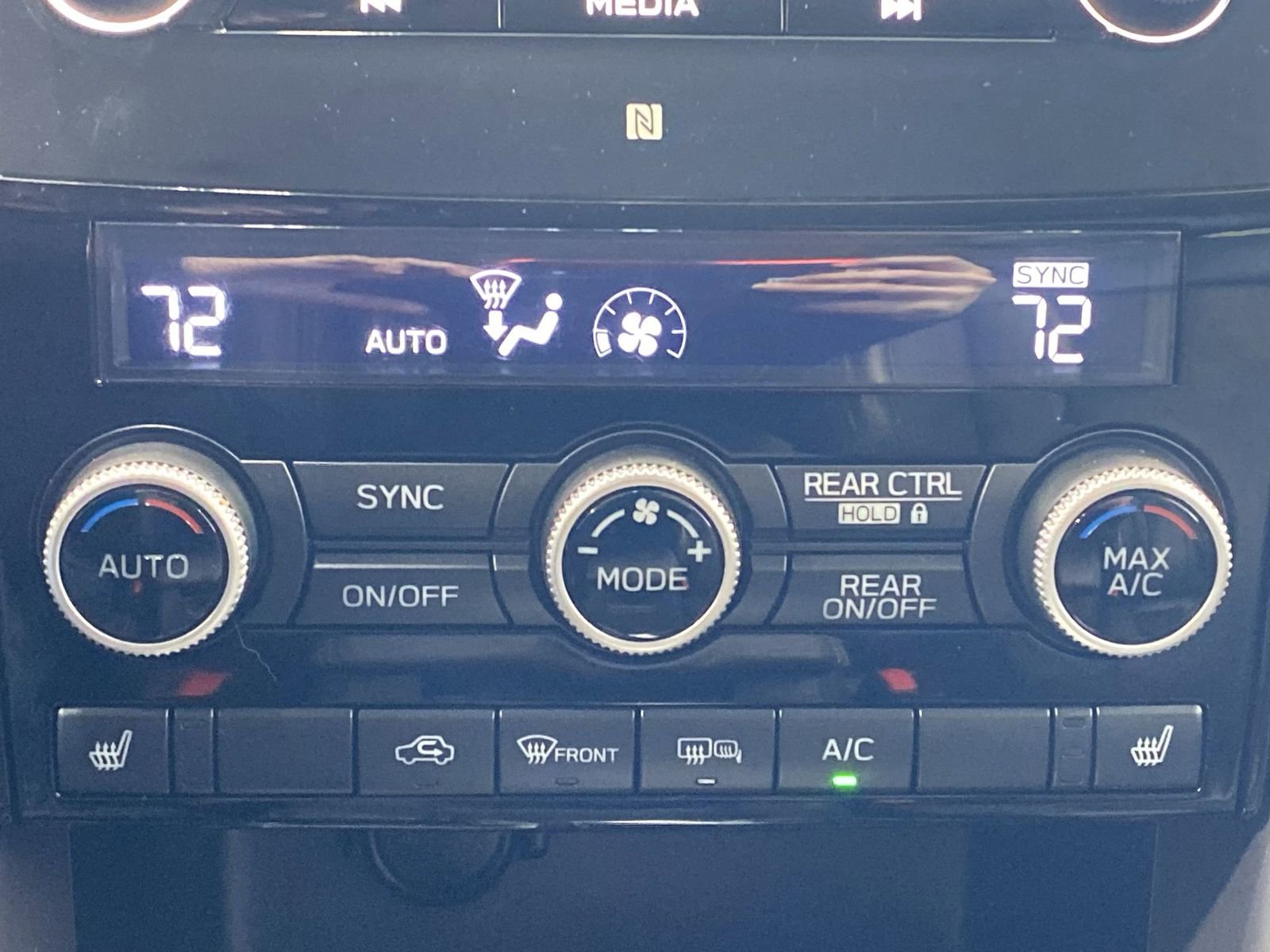 Used 2022 Subaru Ascent Limited image 18