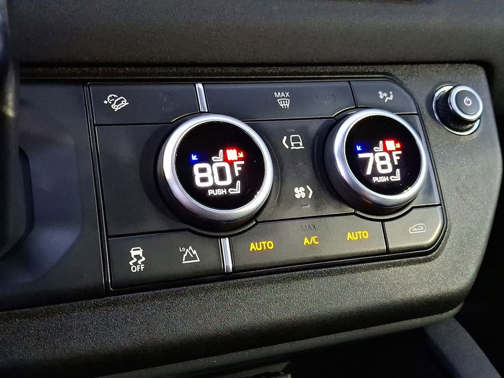 Used 2023 Land Rover Defender 110 X-Dynamic SE image 16