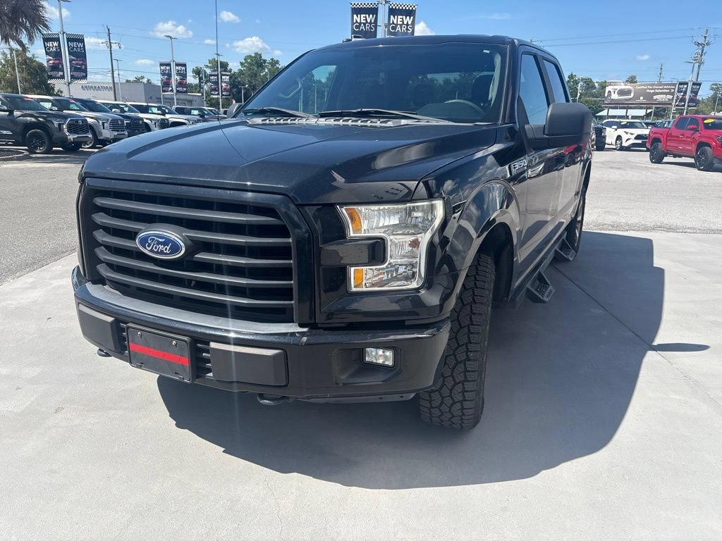 Used 2017 Ford F150 XL w/ Equipment Group 101A Mid AWD/4WD image 3