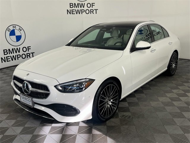 Used 2025 Mercedes-Benz C 300 4MATIC Sedan image 3