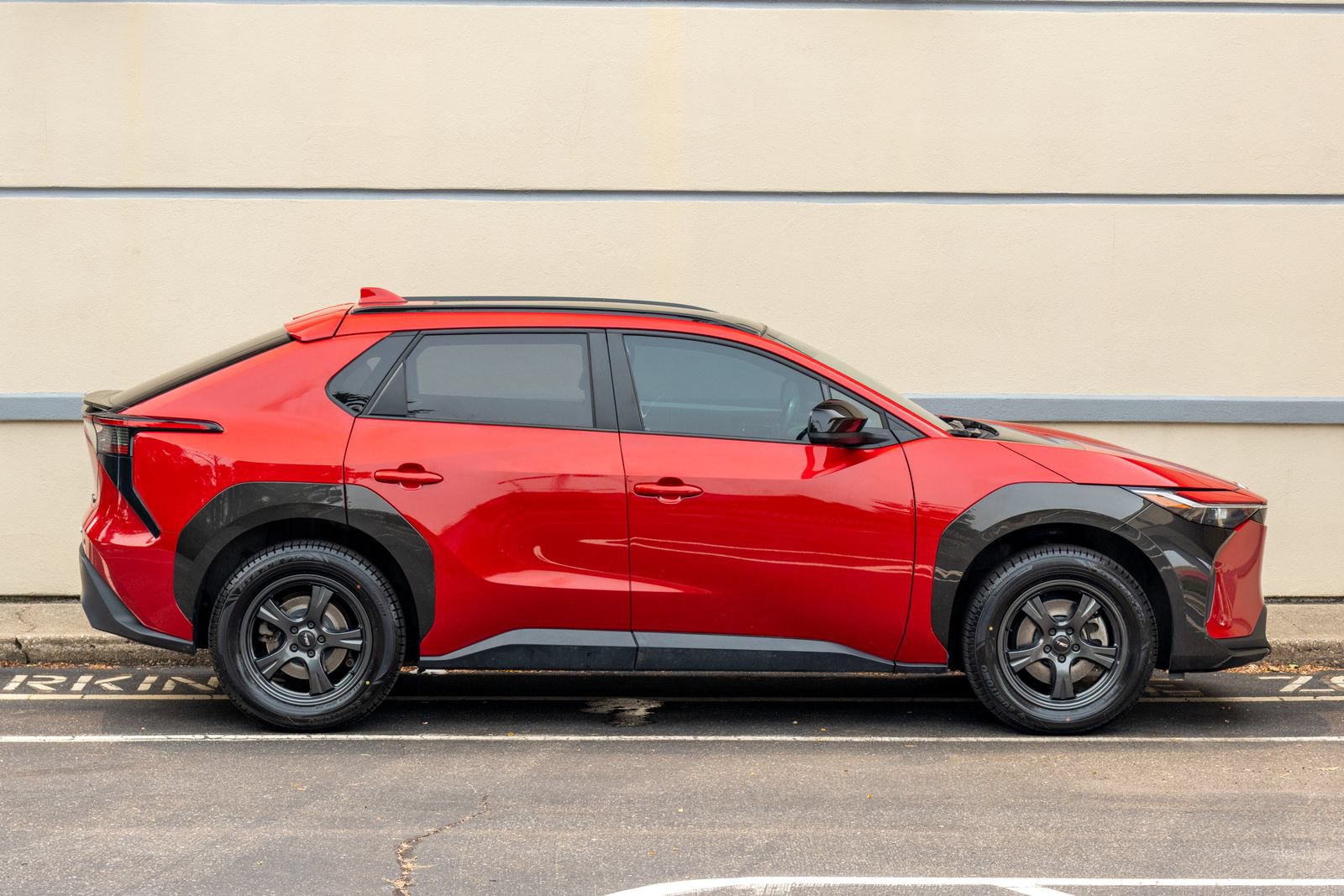 Used 2024 Toyota bZ4X AWD w/ Weather Package image 10