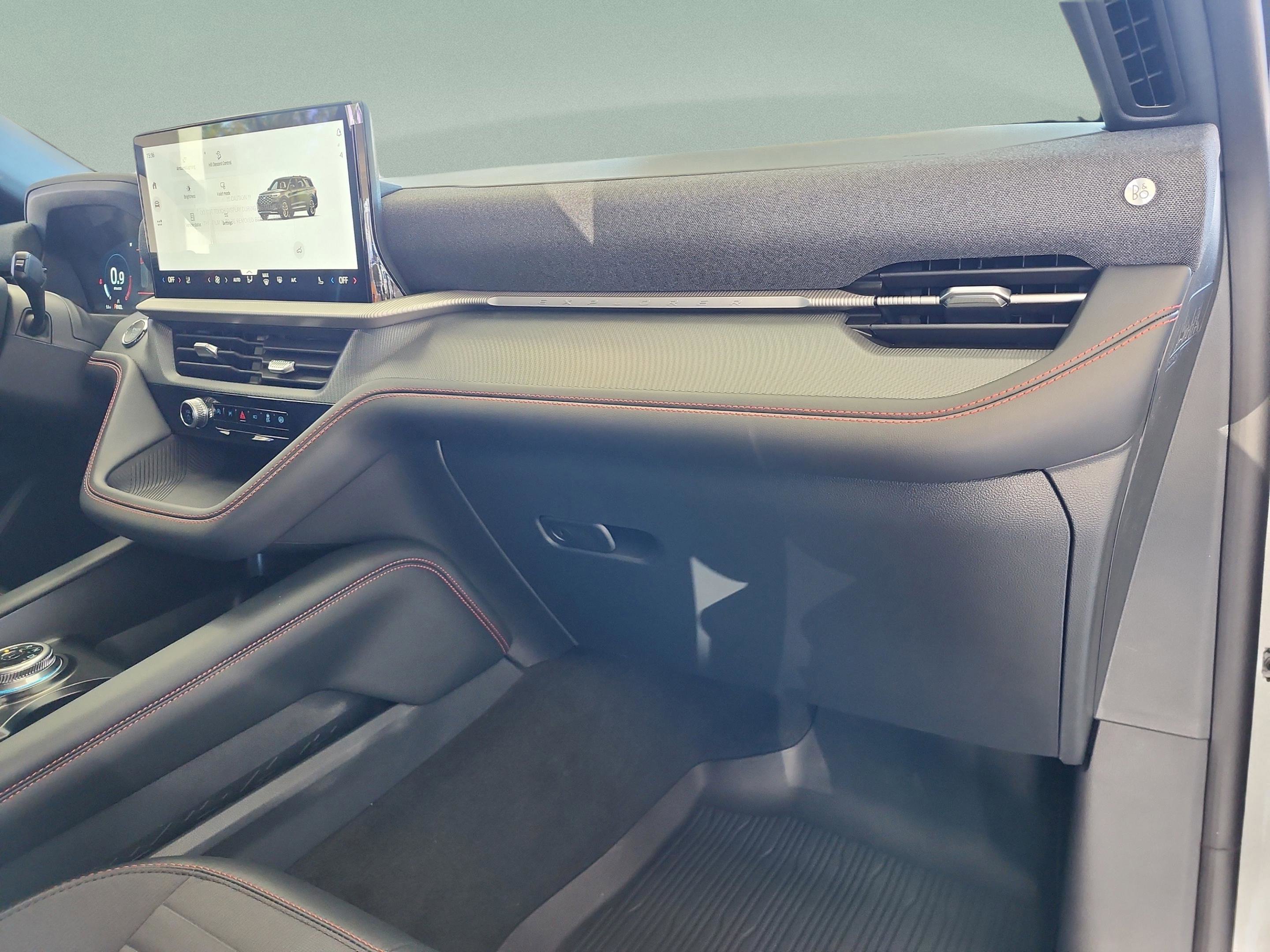 New 2026 Ford Explorer ST-Line w/ ST-Line Street Pack image 20