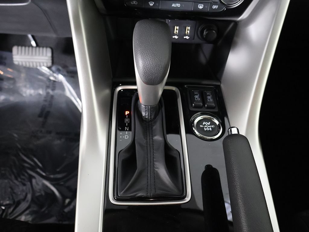 New 2026 Mitsubishi Eclipse Cross LE AWD/4WD image 39