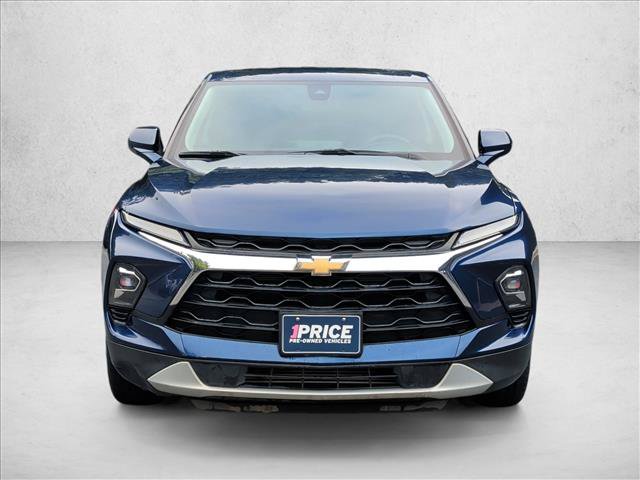 Used 2023 Chevrolet Blazer LT FWD image 2