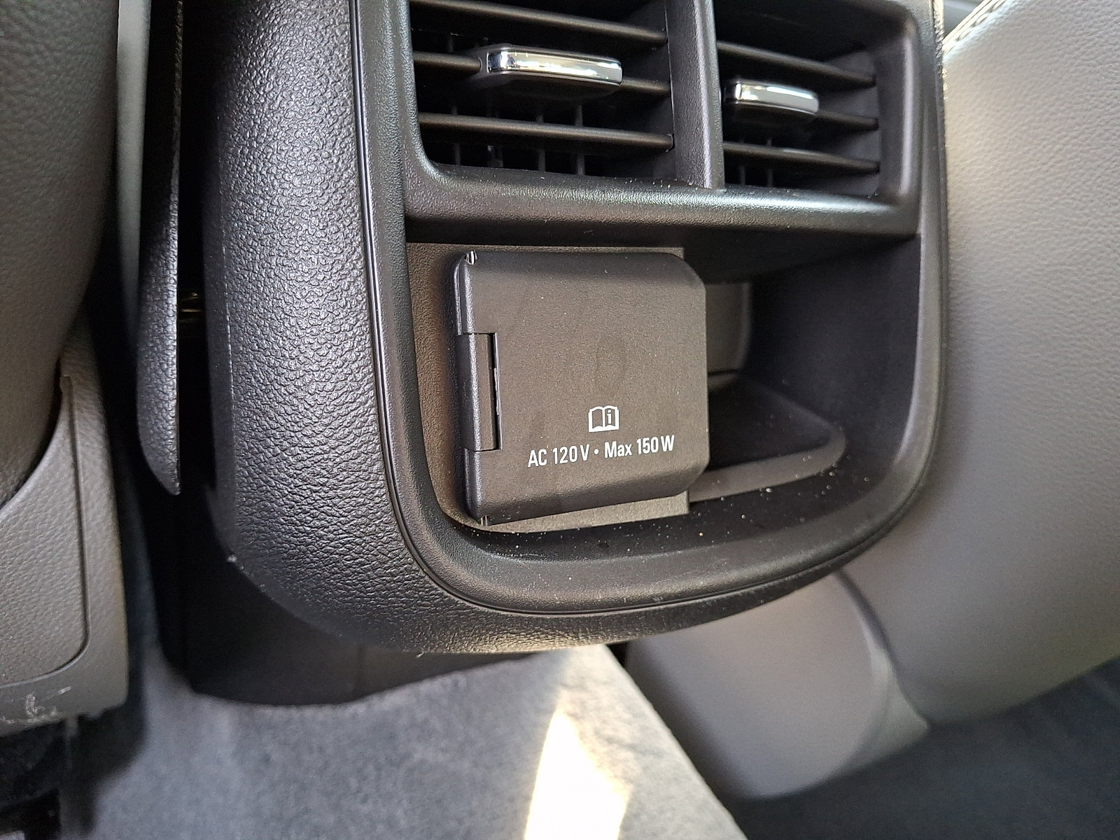 Used 2018 Chevrolet Impala Premier FWD image 11