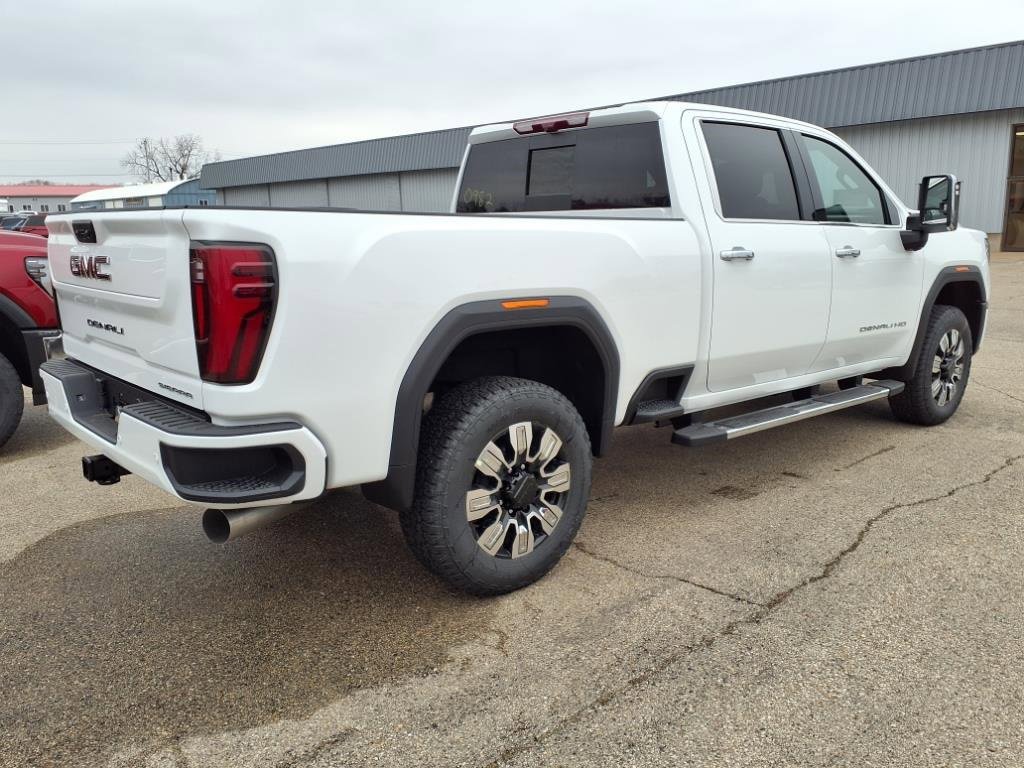 New 2025 GMC Sierra 2500 Denali w/ Denali Reserve Package image 3
