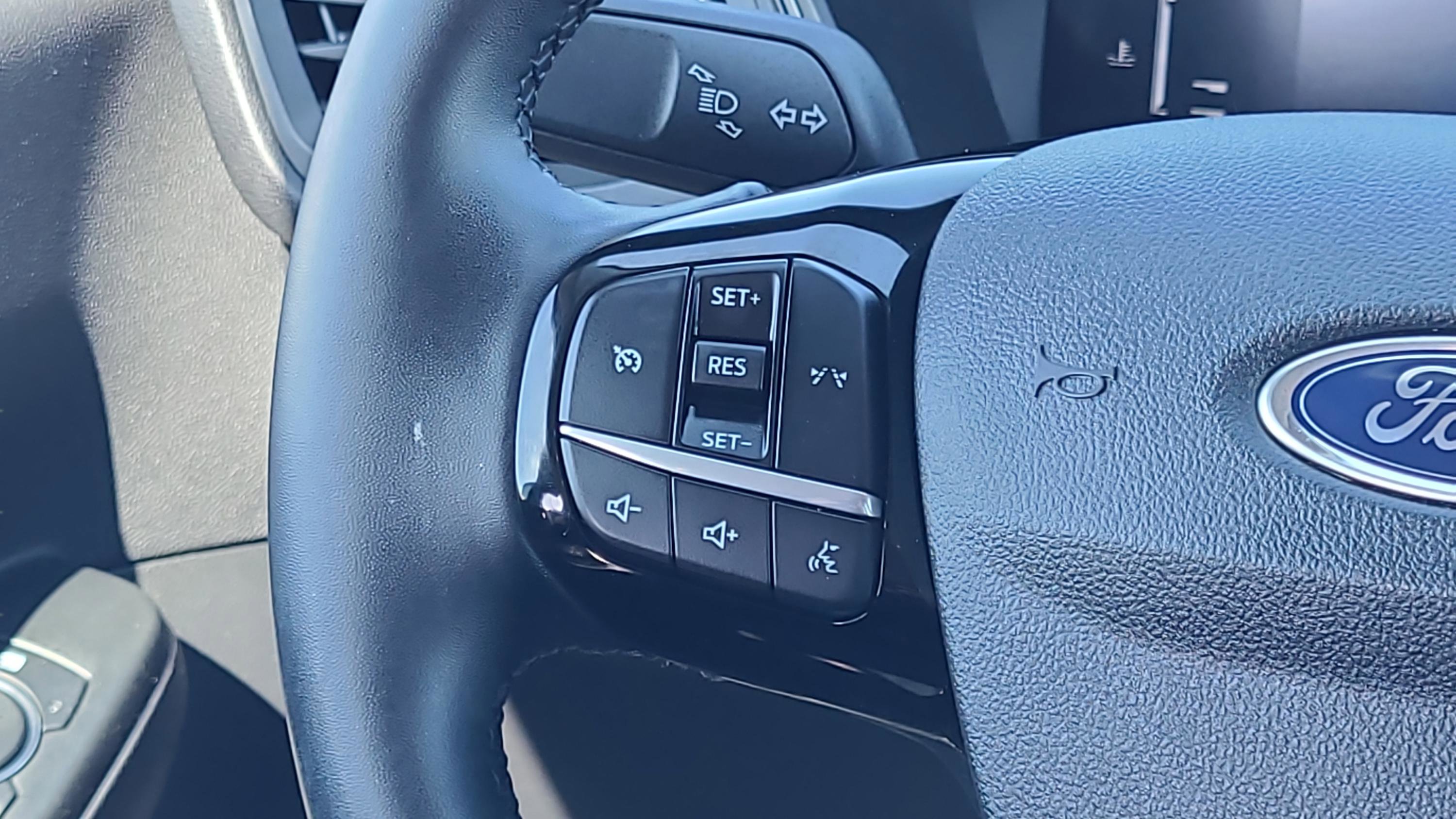Certified 2024 Ford Escape Active AWD/4WD image 14