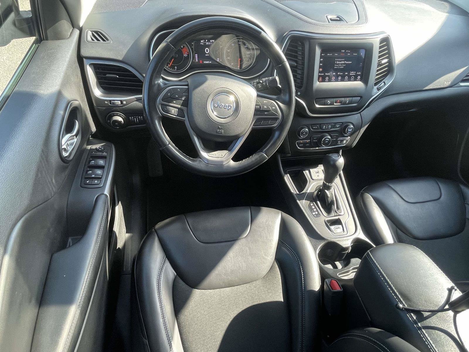 Used 2021 Jeep Cherokee Latitude Plus w/ Sun & Sound Group FWD image 11