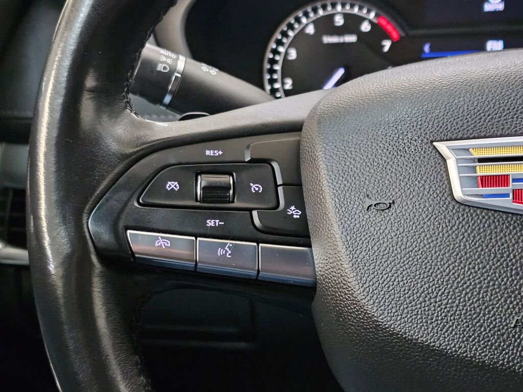 Used 2020 Cadillac XT4 Premium Luxury AWD/4WD image 30