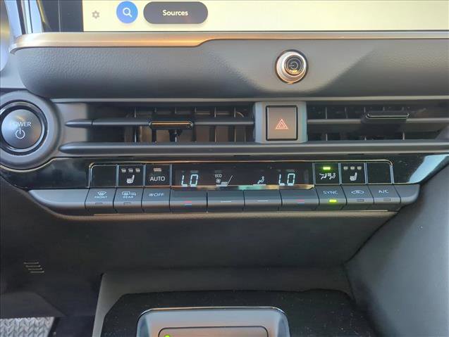 Used 2024 Toyota Crown XLE image 18