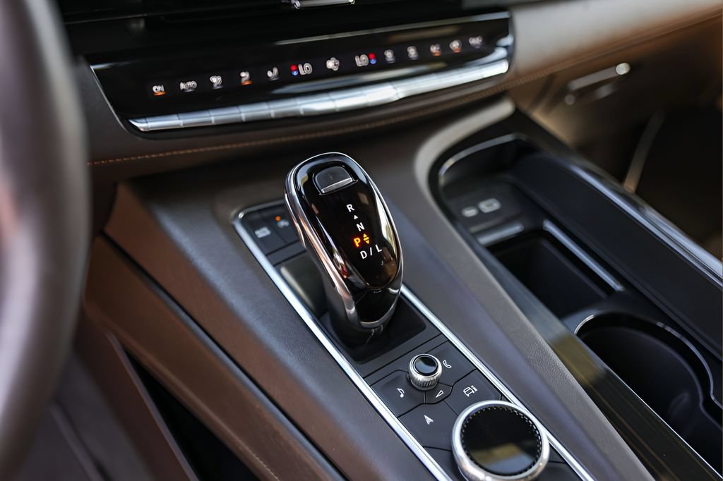 Certified 2023 Cadillac Escalade Premium Luxury w/ Performance Package RWD image 18