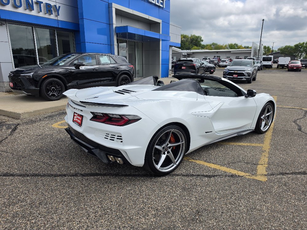 Used 2025 Chevrolet Corvette E-Ray w/ ZER Performance Package AWD/4WD image 3