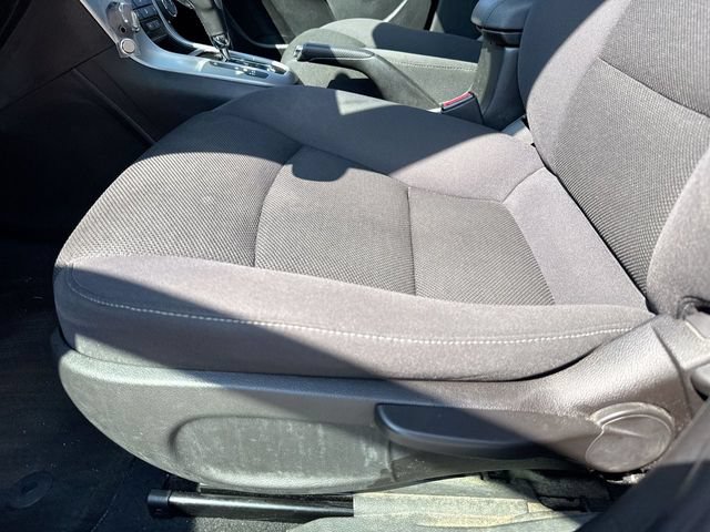 Used 2014 Chevrolet Cruze LT w/ All-Star Edition FWD image 12