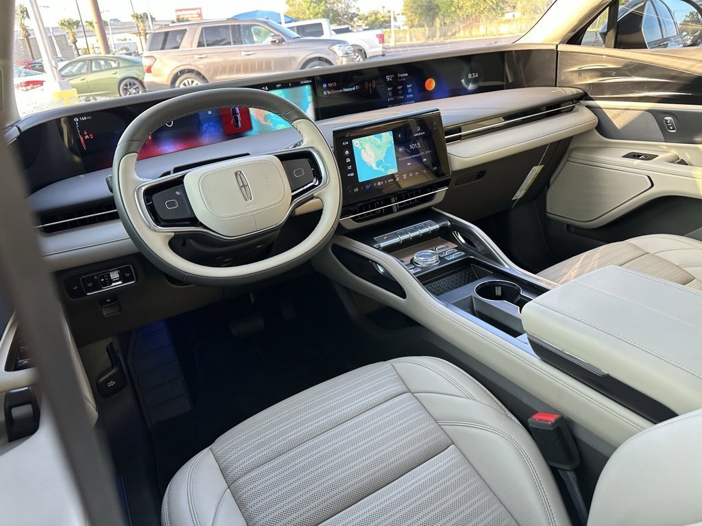 Used 2024 Lincoln Nautilus Reserve image 18