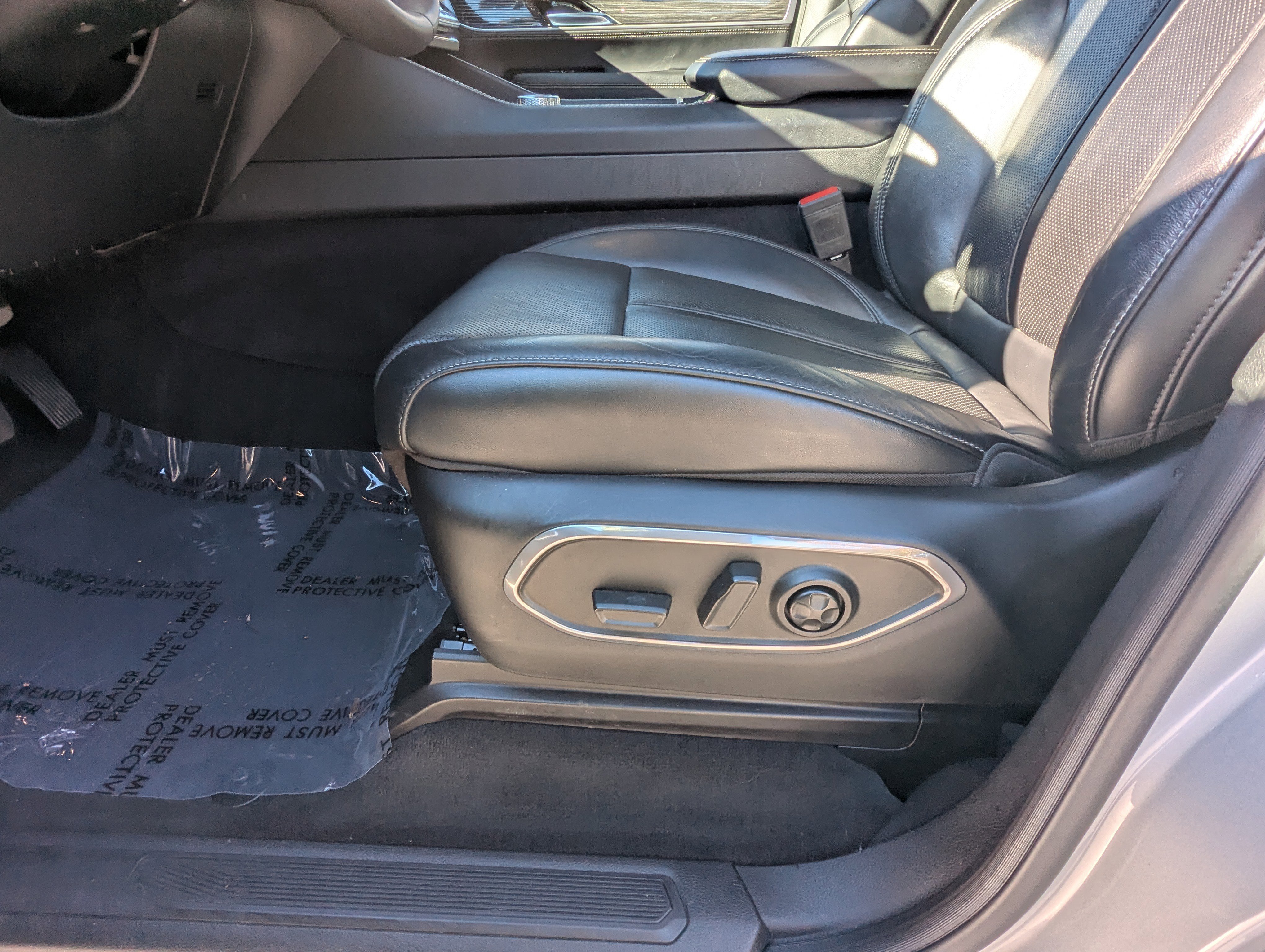 Used 2022 Jeep Wagoneer Series III w/ Premium Group I image 22