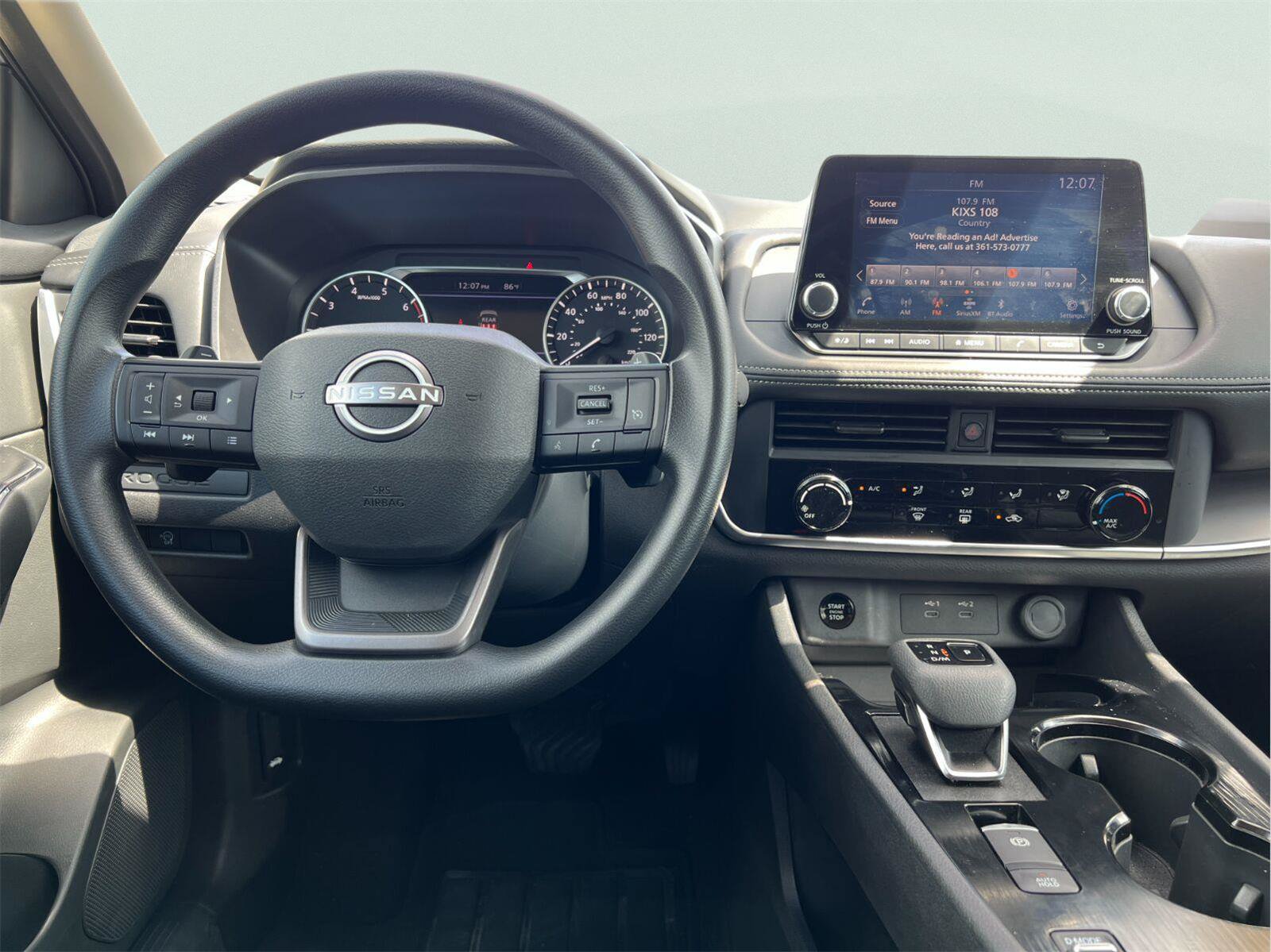 Used 2025 Nissan Rogue S FWD image 22