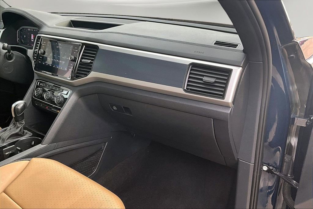 Used 2022 Volkswagen Atlas Cross Sport SEL R-Line w/ Cross Sport MDO Package image 24