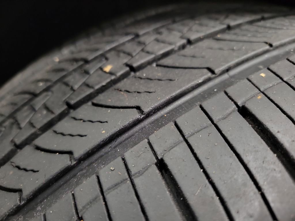 Used 2020 Toyota Camry XLE image 11