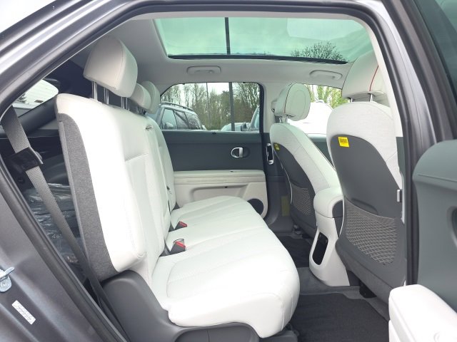 Certified 2023 Hyundai Ioniq 5 Limited w/ Cargo Package image 25