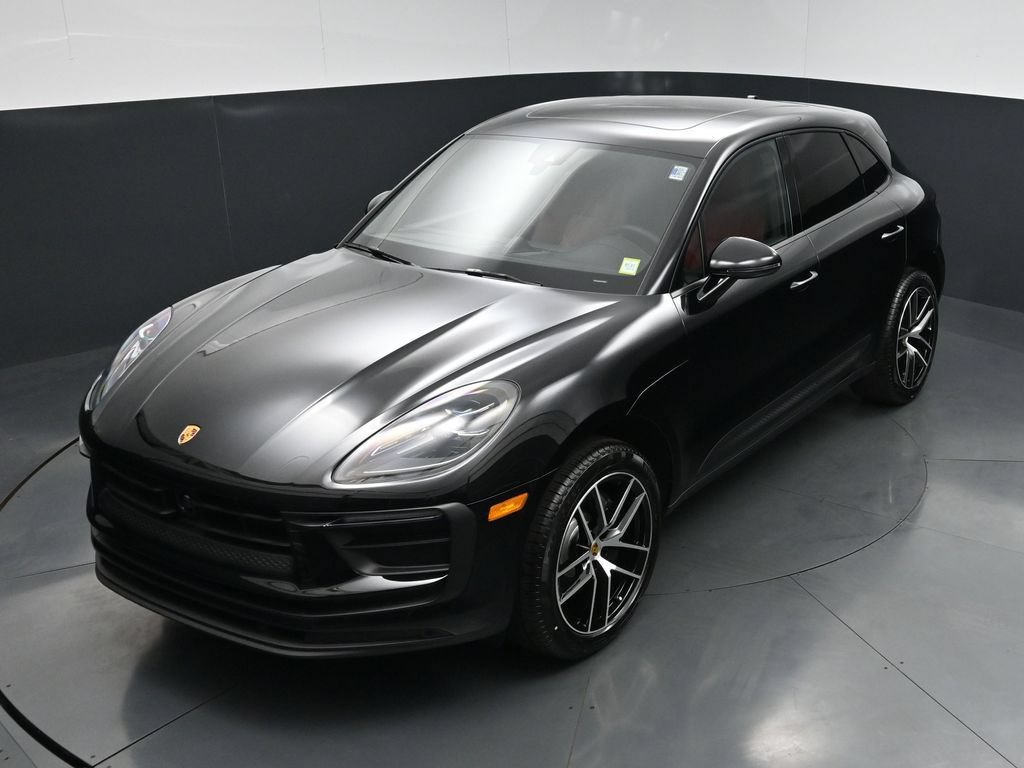 New 2026 Porsche Macan AWD/4WD image 18