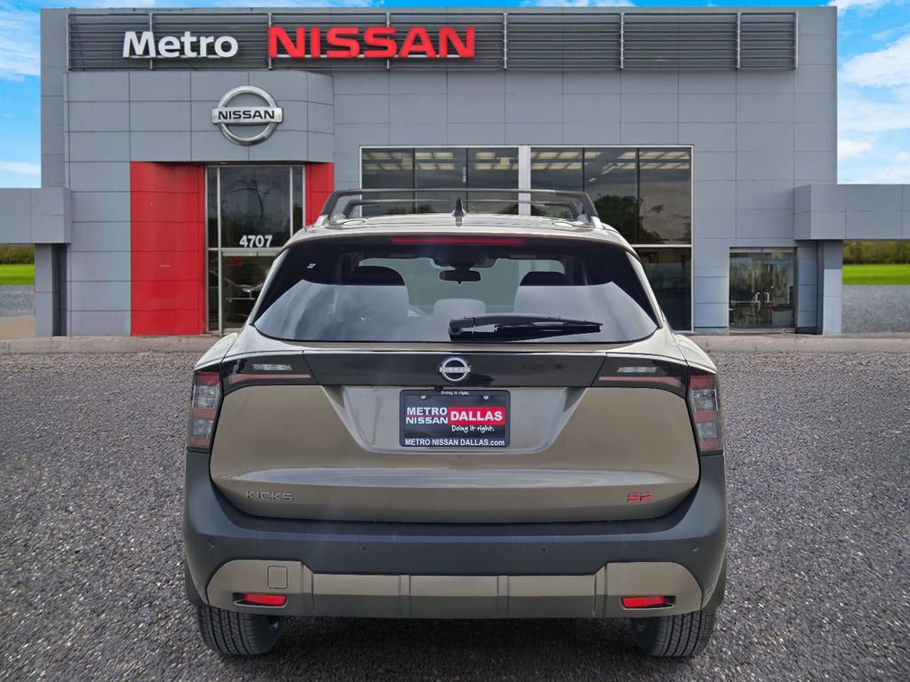 New 2026 Nissan Kicks SR w/ Cold Weather Package image 5