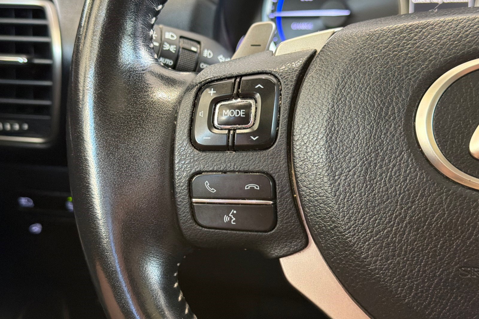 Used 2020 Lexus NX 300h AWD w/ Premium Package image 30