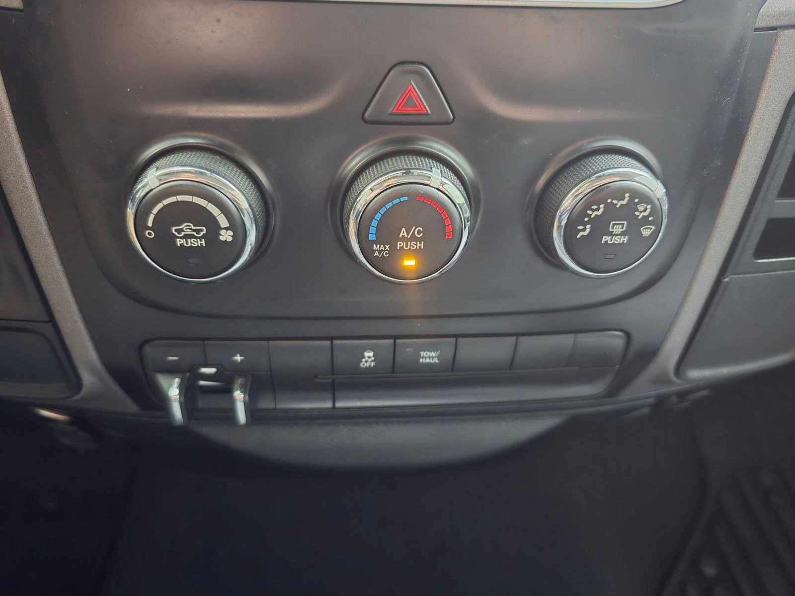 Used 2018 RAM 1500 Express image 13