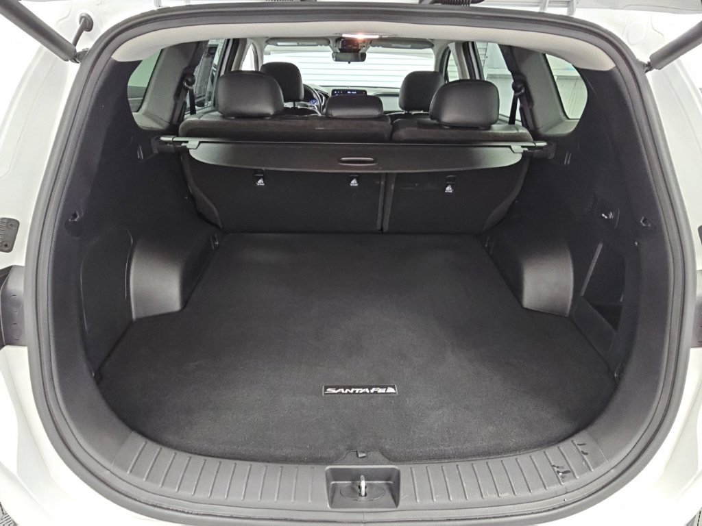 Used 2023 Hyundai Santa Fe SEL FWD image 35