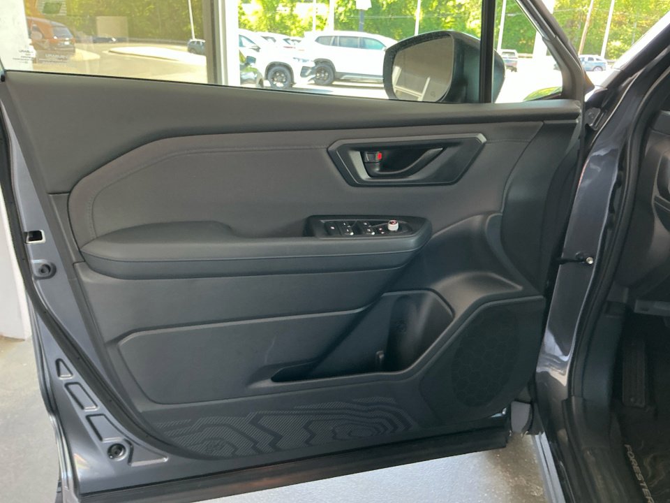 Used 2026 Subaru Forester Premium AWD/4WD image 36