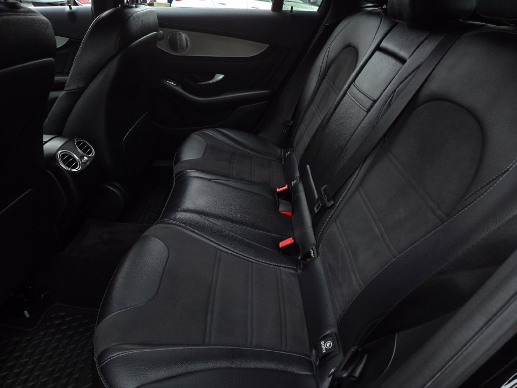 Used 2019 Mercedes-Benz GLC 63 AMG 4MATIC Coupe image 19