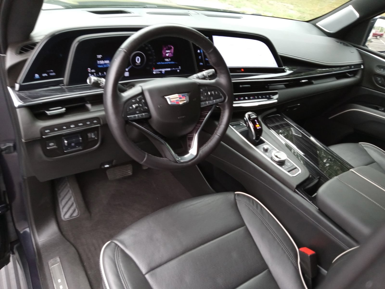 Used 2022 Cadillac Escalade Sport w/ Touring Package AWD/4WD image 13