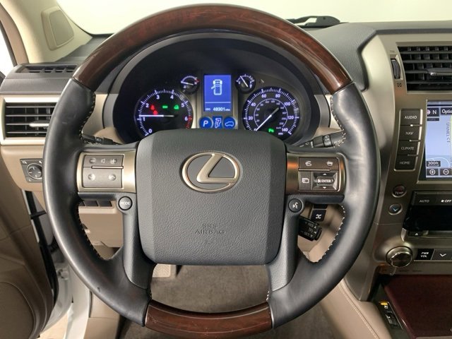 Used 2019 Lexus GX 460 image 24