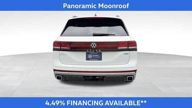 Certified 2025 Volkswagen Atlas Peak Edition SE image 3