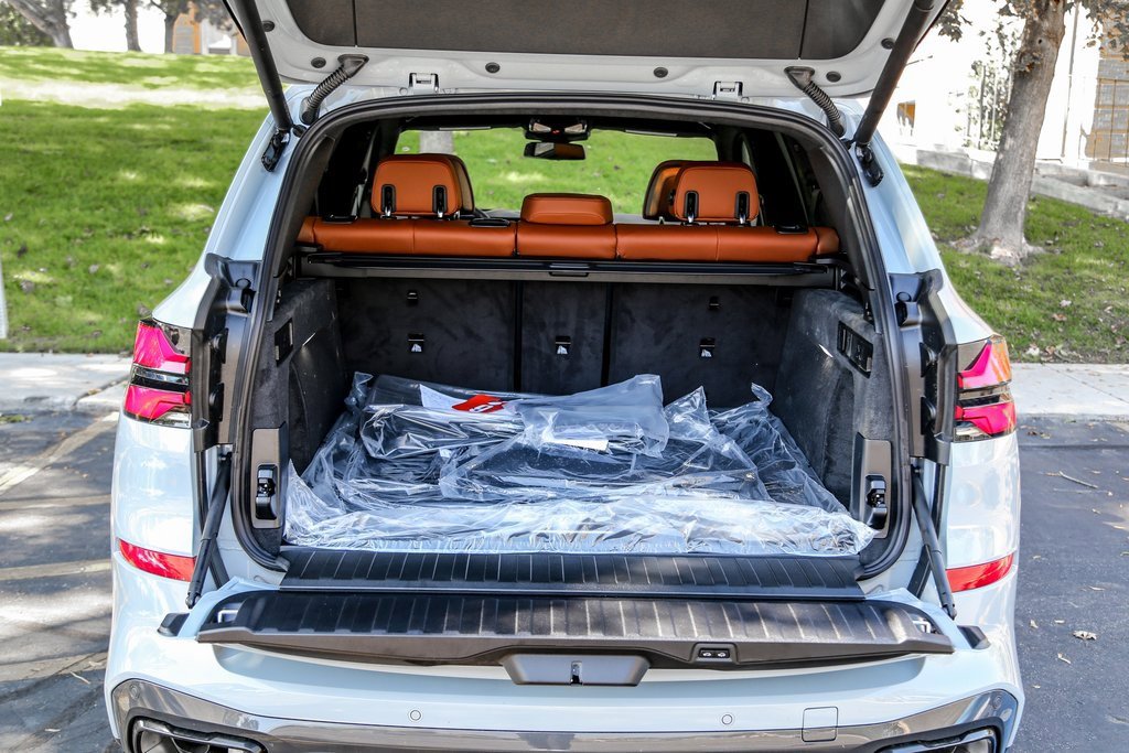 New 2026 BMW X5 xDrive40i w/ Executive Package image 25