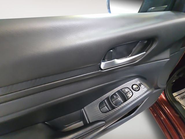 Used 2025 Nissan Altima 2.5 SV FWD image 10