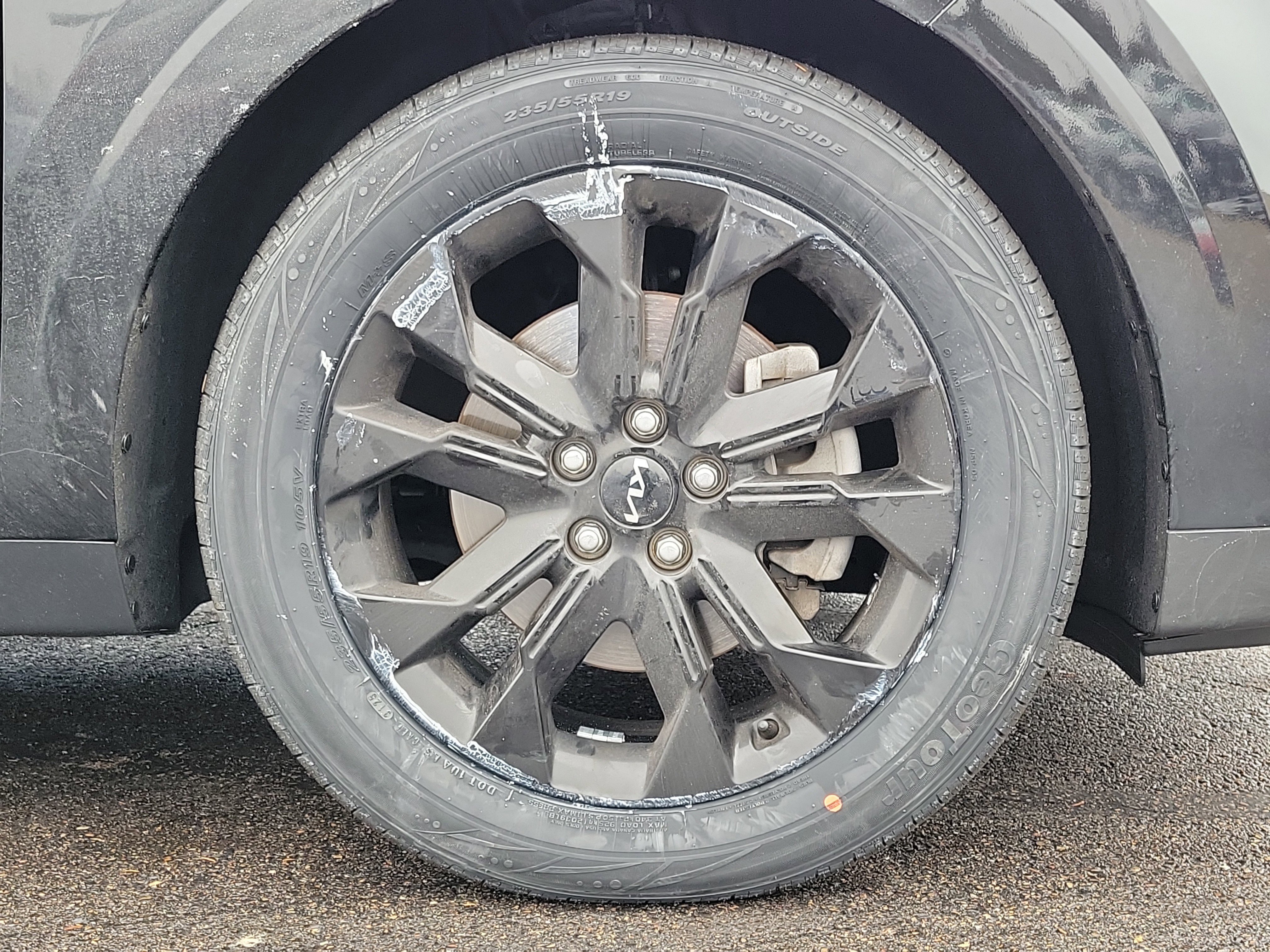 Used 2023 Kia Carnival SX image 5