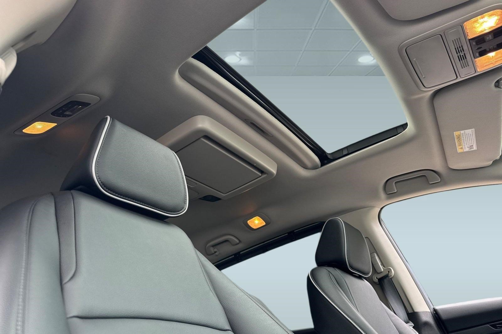 Certified 2026 Honda Odyssey Touring image 24