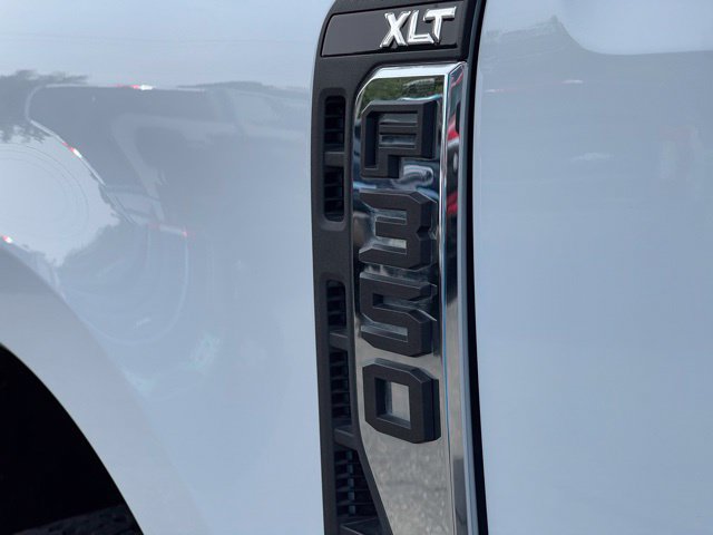 Used 2024 Ford F350 XLT AWD/4WD image 6