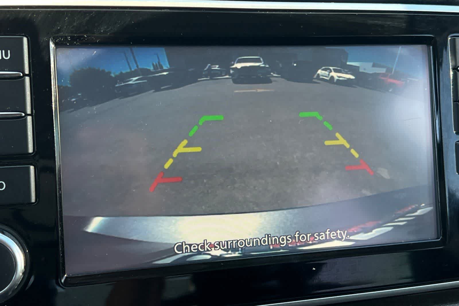 Used 2022 Nissan Versa S FWD image 21