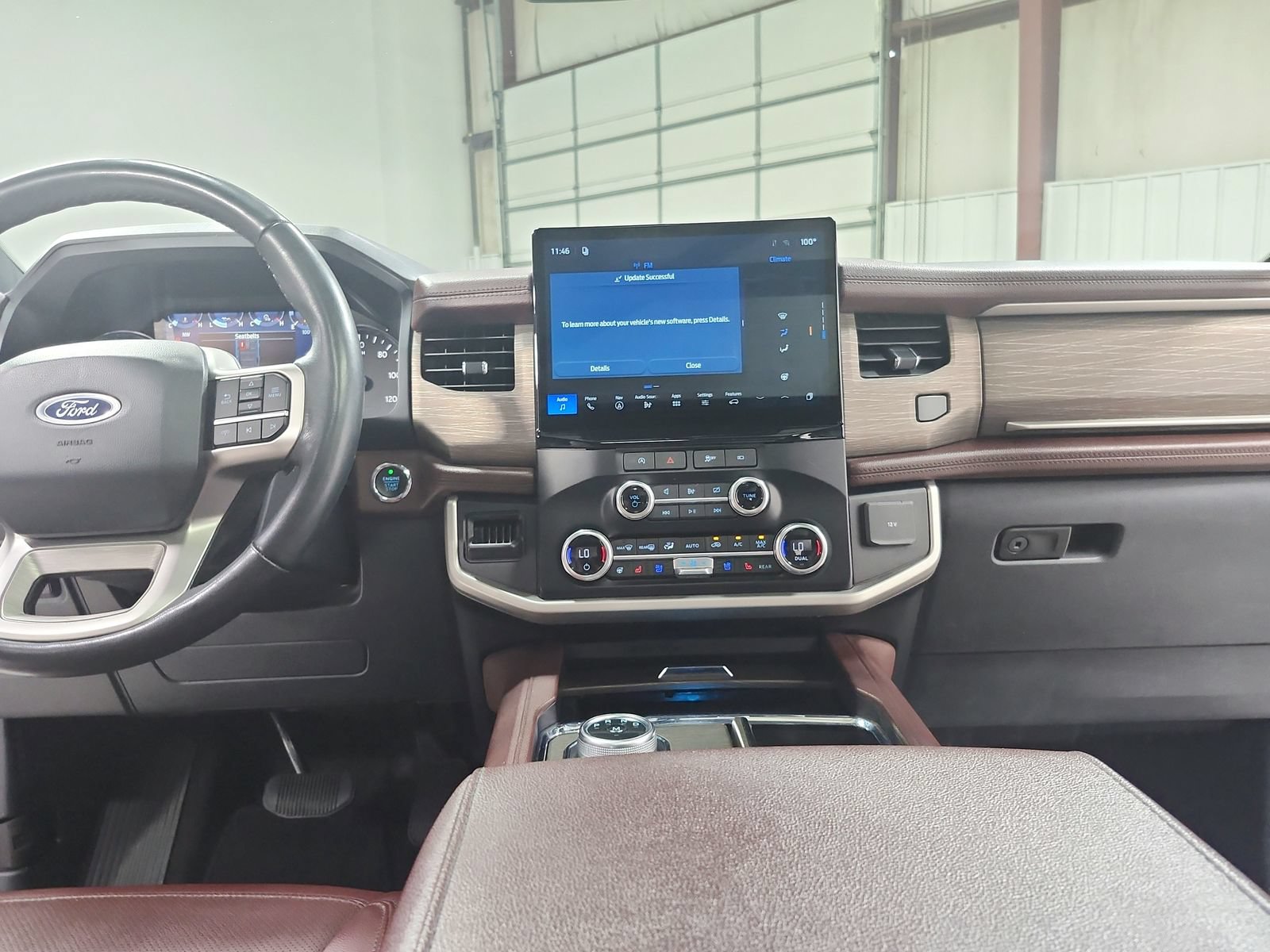 Used 2024 Ford Expedition Limited RWD image 28