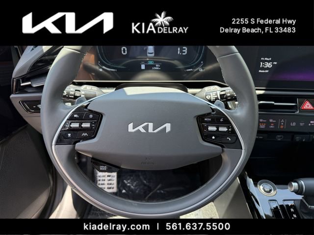 Used 2023 Kia Niro EX Touring FWD image 31