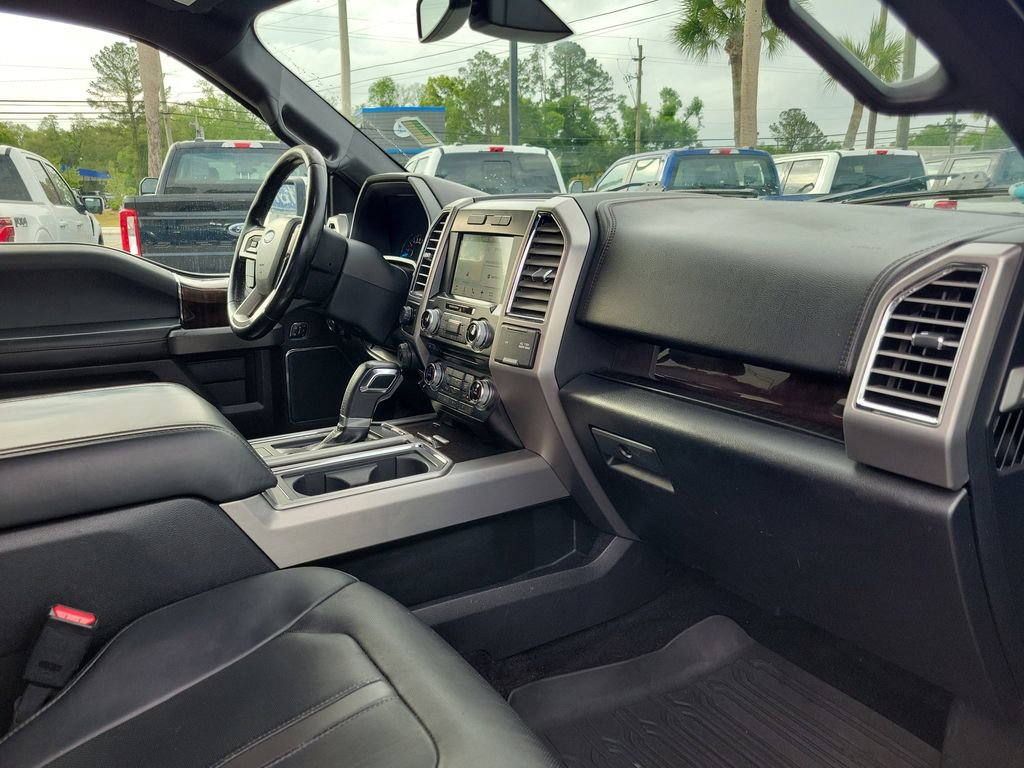 Used 2017 Ford F150 Platinum w/ Equipment Group 701A Luxury RWD image 34