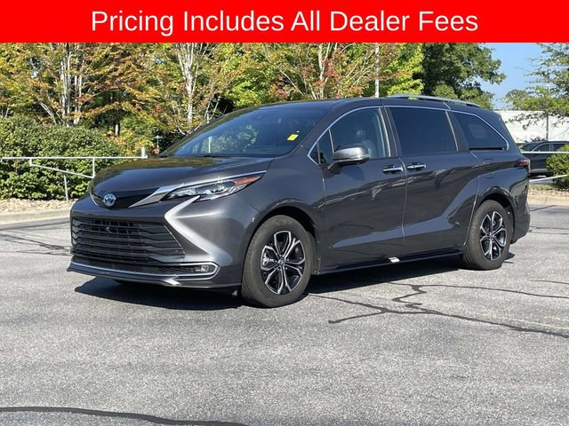 Used 2025 Toyota Sienna Platinum AWD/4WD video 1