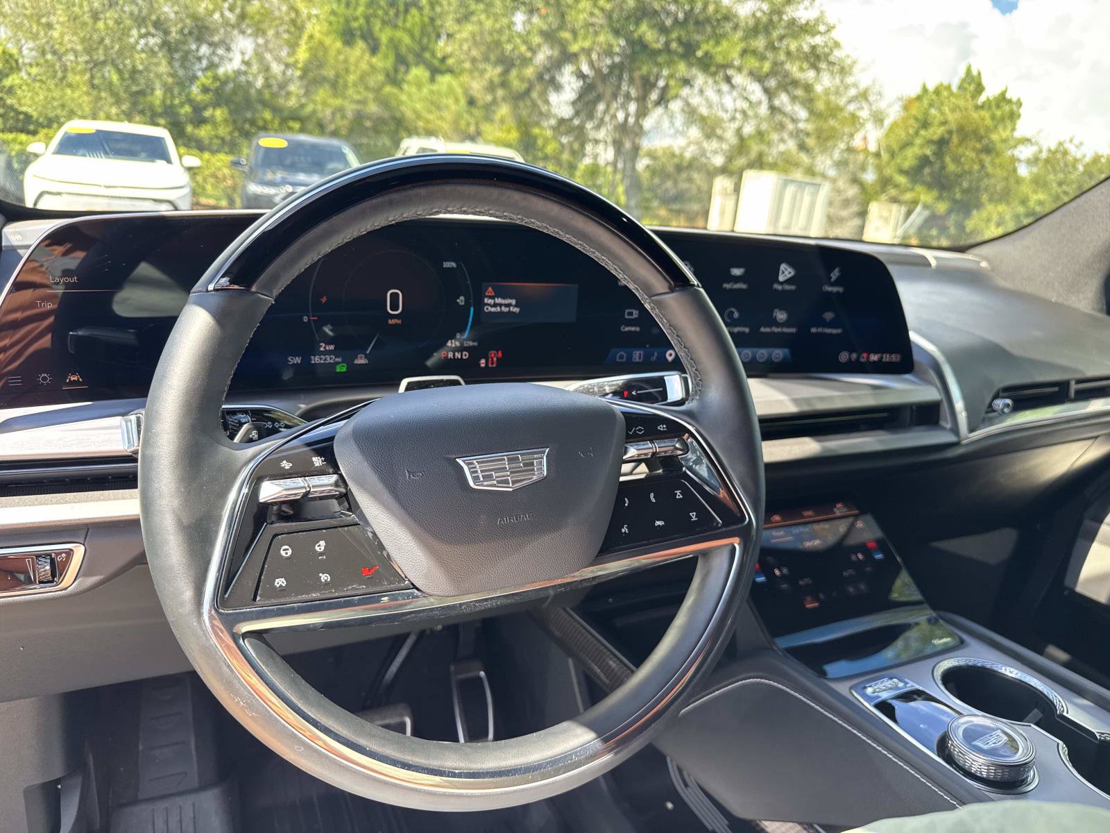 Used 2026 Cadillac Vistiq Premium Luxury w/ LPO, Floor Liner Package AWD/4WD image 15