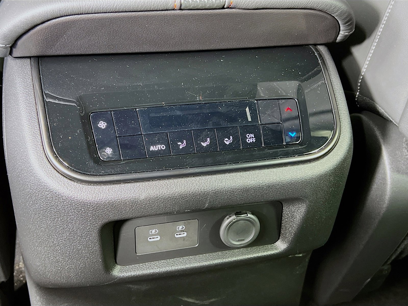 New 2025 Nissan Armada PRO-4X AWD/4WD image 28